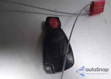 2004 Mercedes-Benz E 320 from USA, damaged, VIN WDBUF65J04A440531